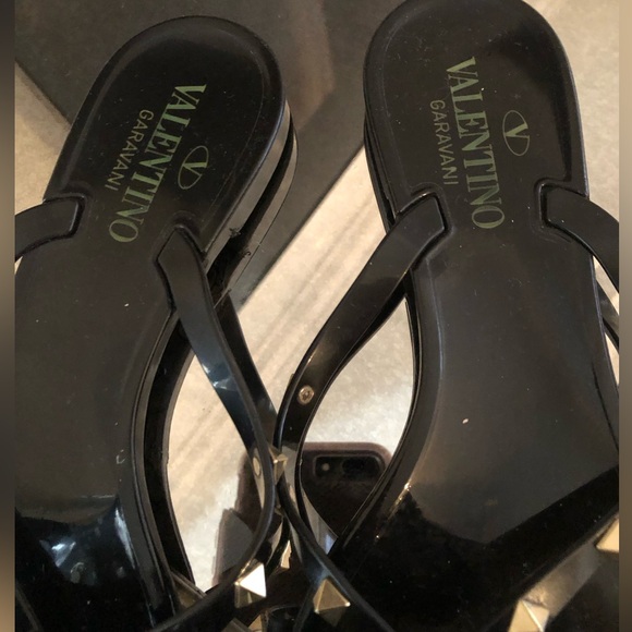 Valentino jelly’s 🩵 - Picture 2 of 7